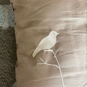 19” Square Pillow Embroidered Taupe & Crème Bird Design